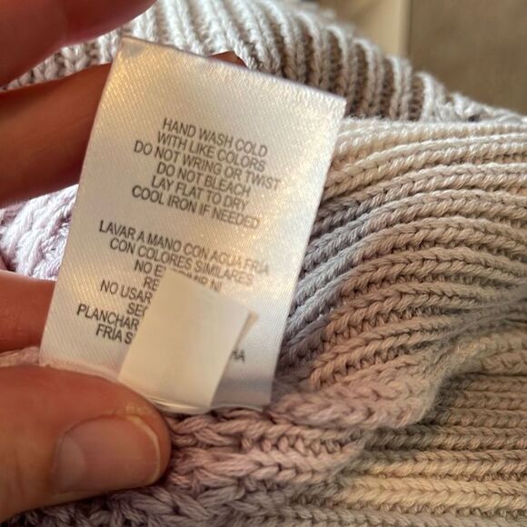 Rewind Women’s Tie Dye Vneck Sweater with Destruction size small new with tags - Picture 7 of 7